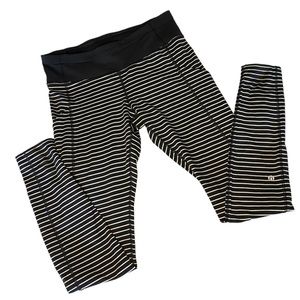 Lululemon Tights Striped Black White Runners Pockets Perfect Condition Athletic